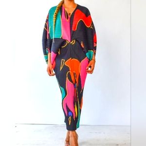 Stretchy Dress. Beautiful colors